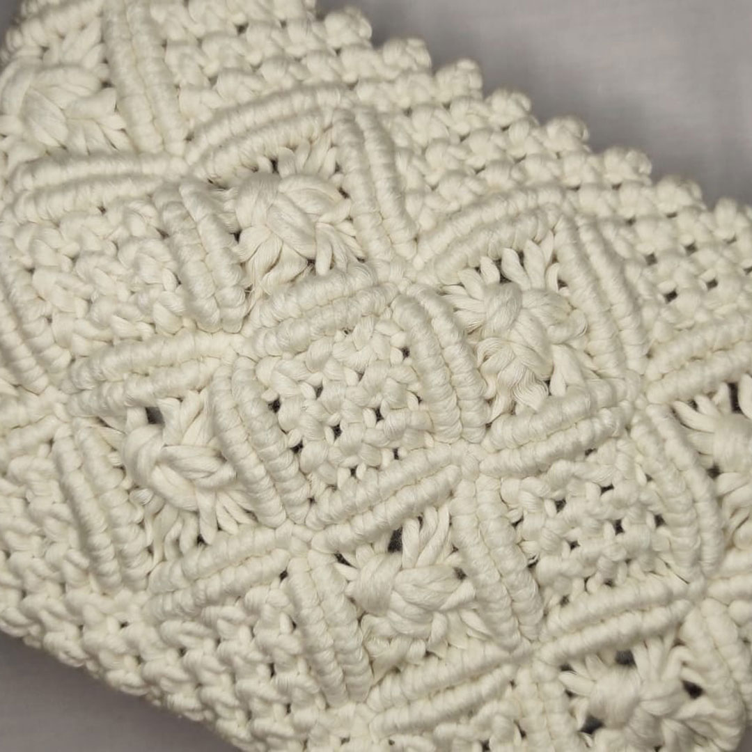 Chic-White-Crochet-Purse-Close-up-2
